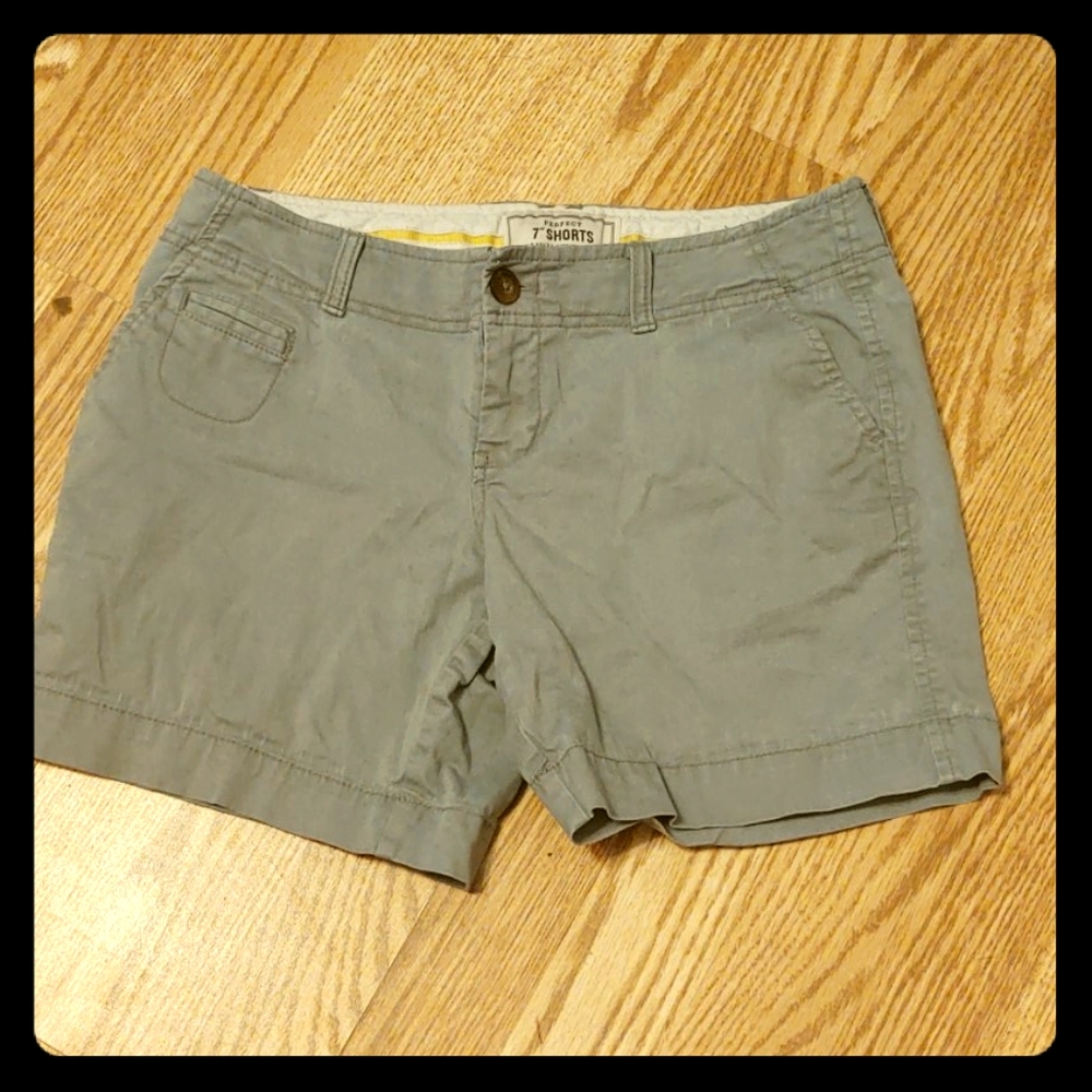 Grey old navy Jean shorts